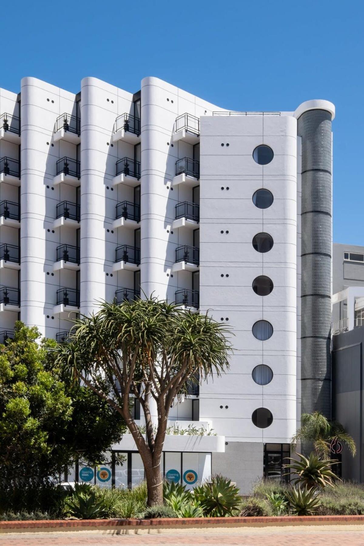 Flamingo 603: Sea Point Aprt With Mountain Views * Cape Town