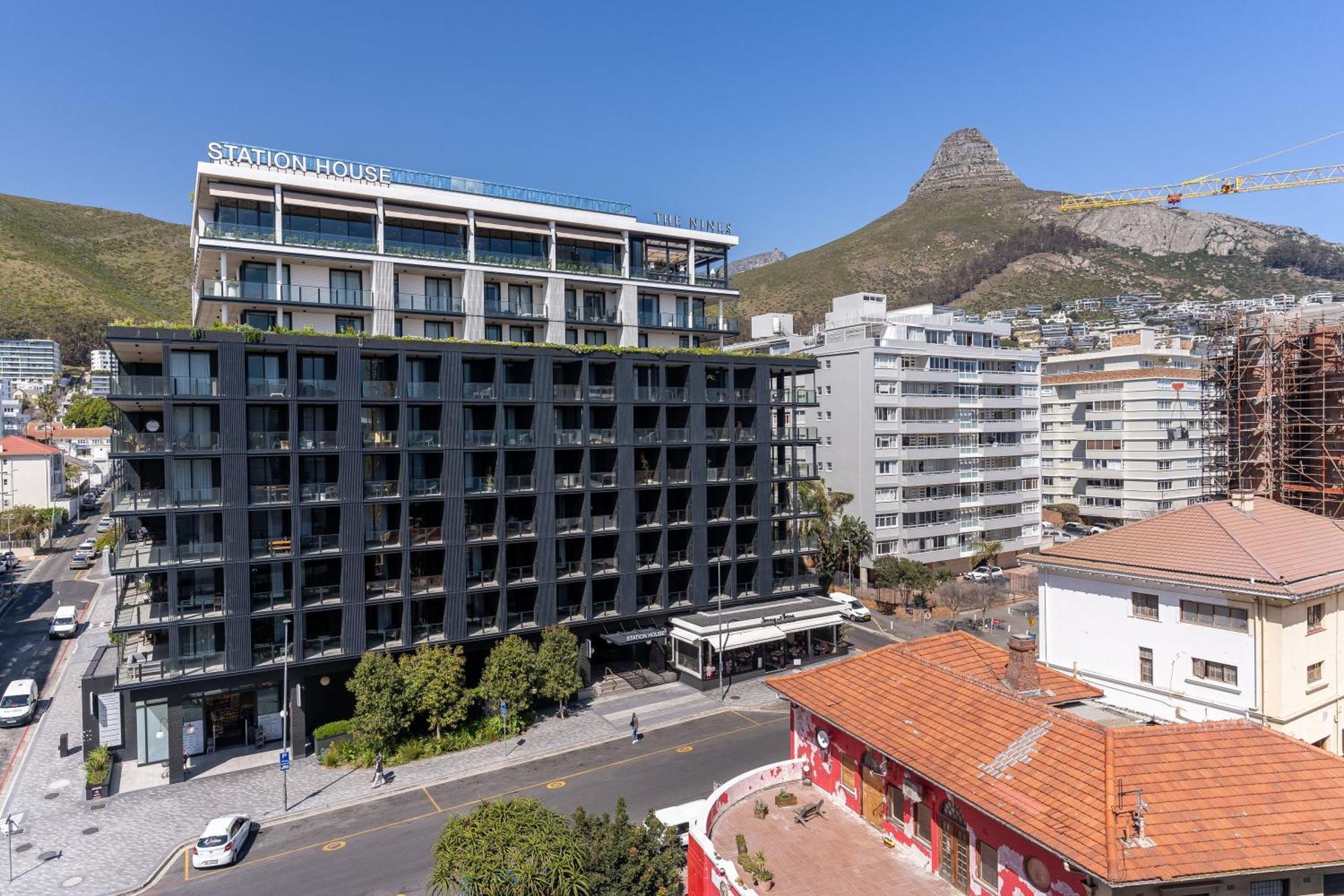 Flamingo 603: Sea Point Aprt With Mountain Views Apartment